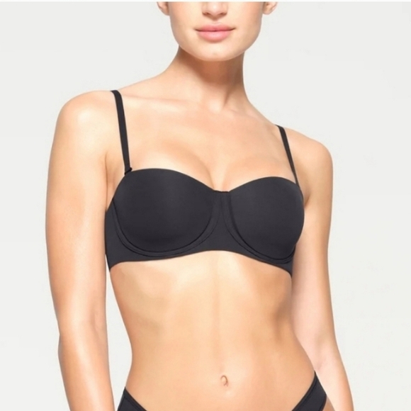 SKIMS FITS EVERYBODY Strapless Bra Onyx Black 42D NWT - Picture 2 of 6